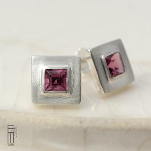 rosa Granat Ohrstecker aus Silber