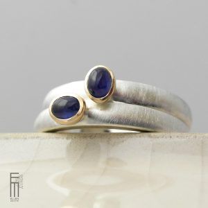 blauer Saphirring 18kt Gold und Silber