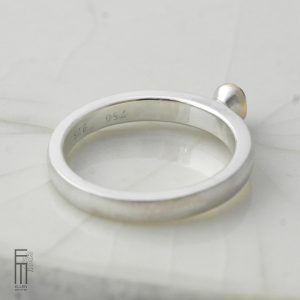blauer Saphirring 18kt Gold und Silber