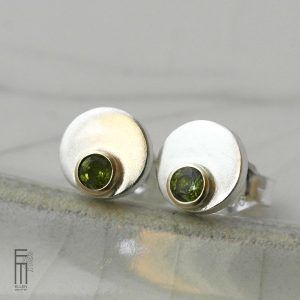 Ohrstecker mit grünen Turmalin in Gold