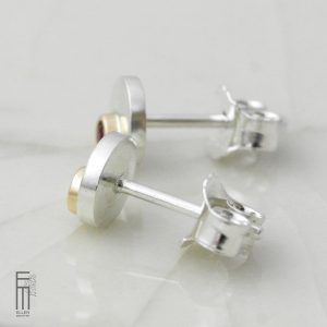 Ohrstecker mit roten Saphir in Goldfassung 18kt