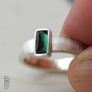 Herrenring mit grünen Turmalin