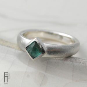 grün-blauer Turmalin Ring für Frauen