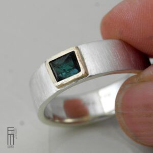 Ring Männer blauen Turmalin Gold