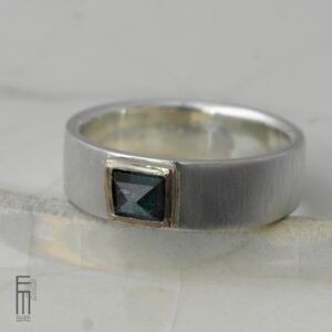 Ring Männer blauen Turmalin Gold