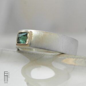 Ring Männer grüner Turmalin Gold