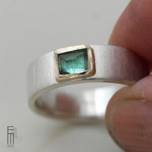 Ring Männer grüner Turmalin Gold