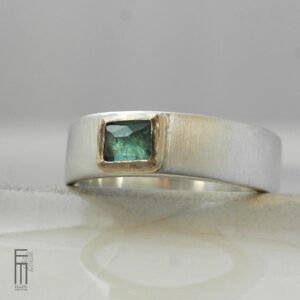 Ring Männer grüner Turmalin Gold
