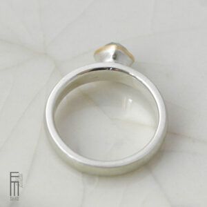 blauer Turmalin Ring mit Goldfassung