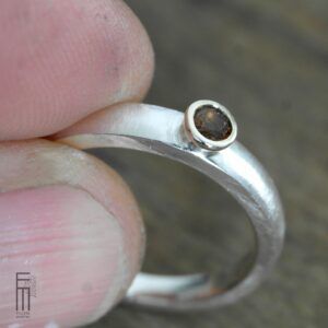 Andalusit Ring mit Goldfassung