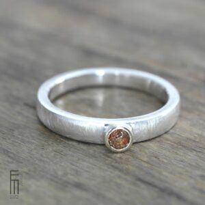 Andalusit Ring mit Goldfassung