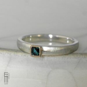 Indigolith Turmalin Ring aus Gold / Silber
