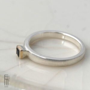 Indigolith Turmalin Ring aus Gold / Silber