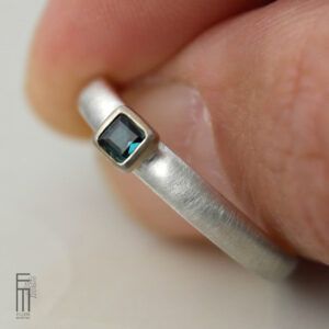 Indigolith Turmalin Ring aus Gold / Silber