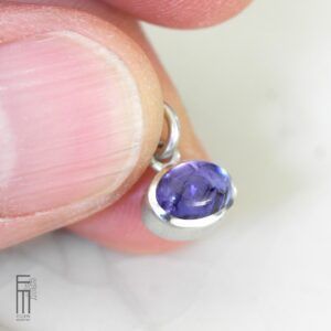 kleiner Silberanhänger mit blauen Tansanit