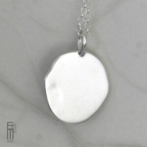 großer Kyanit Anhänger aus Silber