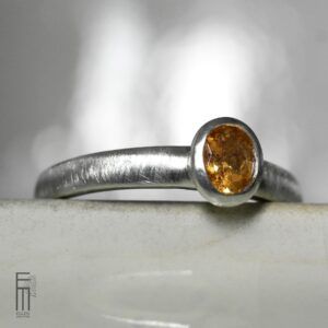 Mandarin-Granat Ring aus Silber