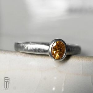 Mandarin-Granat Ring aus Silber