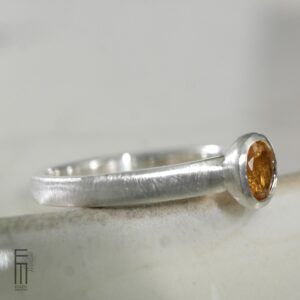 Mandarin-Granat Ring aus Silber