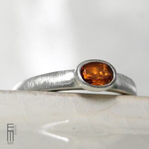 oranger Citrin Ring aus Silber