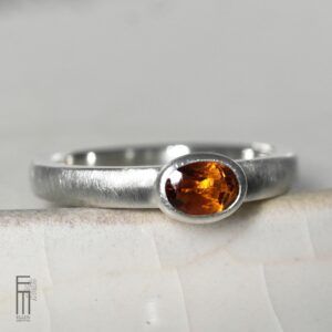 oranger Citrin Ring aus Silber
