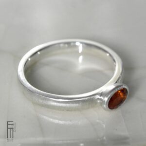 oranger Citrin Ring aus Silber