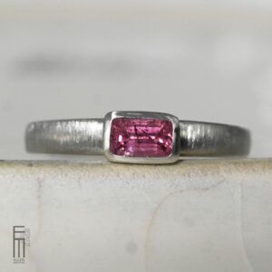 rosa Turmalin Ring aus Silber