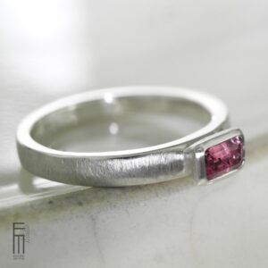 rosa Turmalin Ring aus Silber