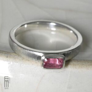 rosa Turmalin Ring aus Silber