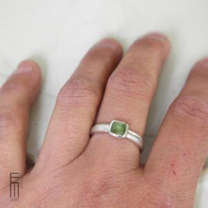 rechteckiger grüner turmalin ring silber
