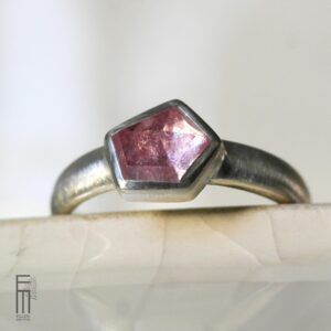 hellrosa Turmalin Ring aus Silber