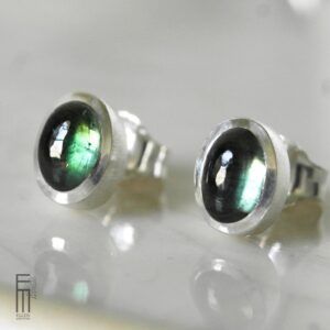 tannengrüne_turmalin_ohrstecker_silber