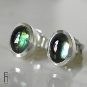 tannengrüne_turmalin_ohrstecker_silber