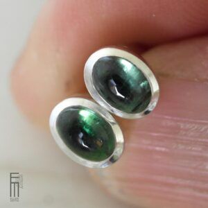 tannengrüne_turmalin_ohrstecker_silber